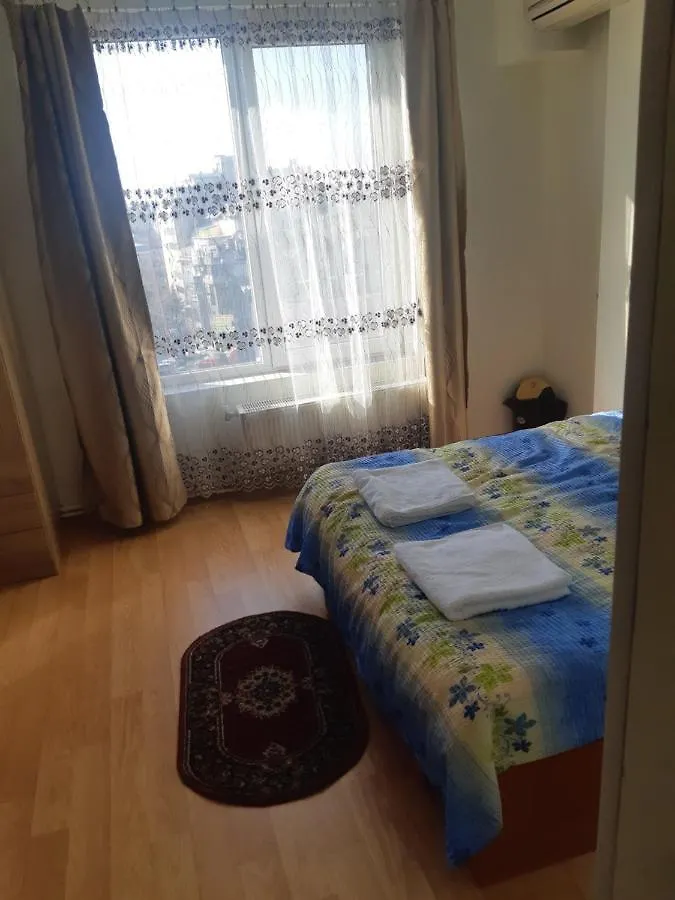 Lucian Studio Apartment Bucharest