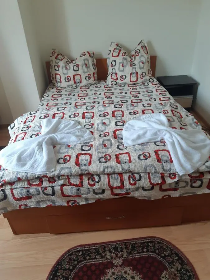 Lucian Studio Apartment Bucharest